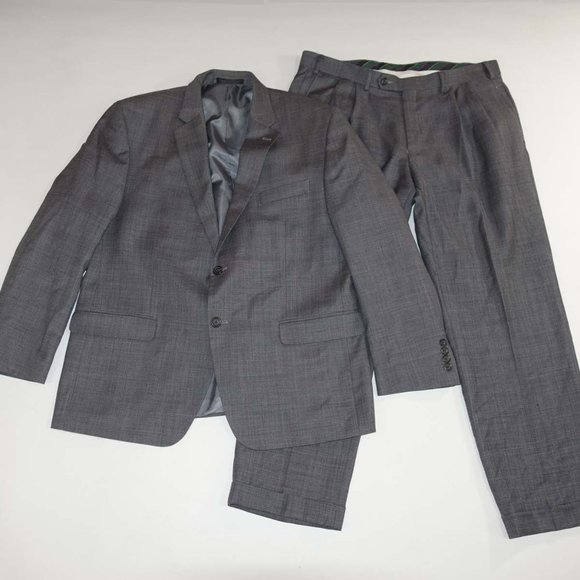 Chaps Mens 2 Button Suit Size 44 Short 35 x 28 Gray 100% Wool 44S Pleated Cuffed